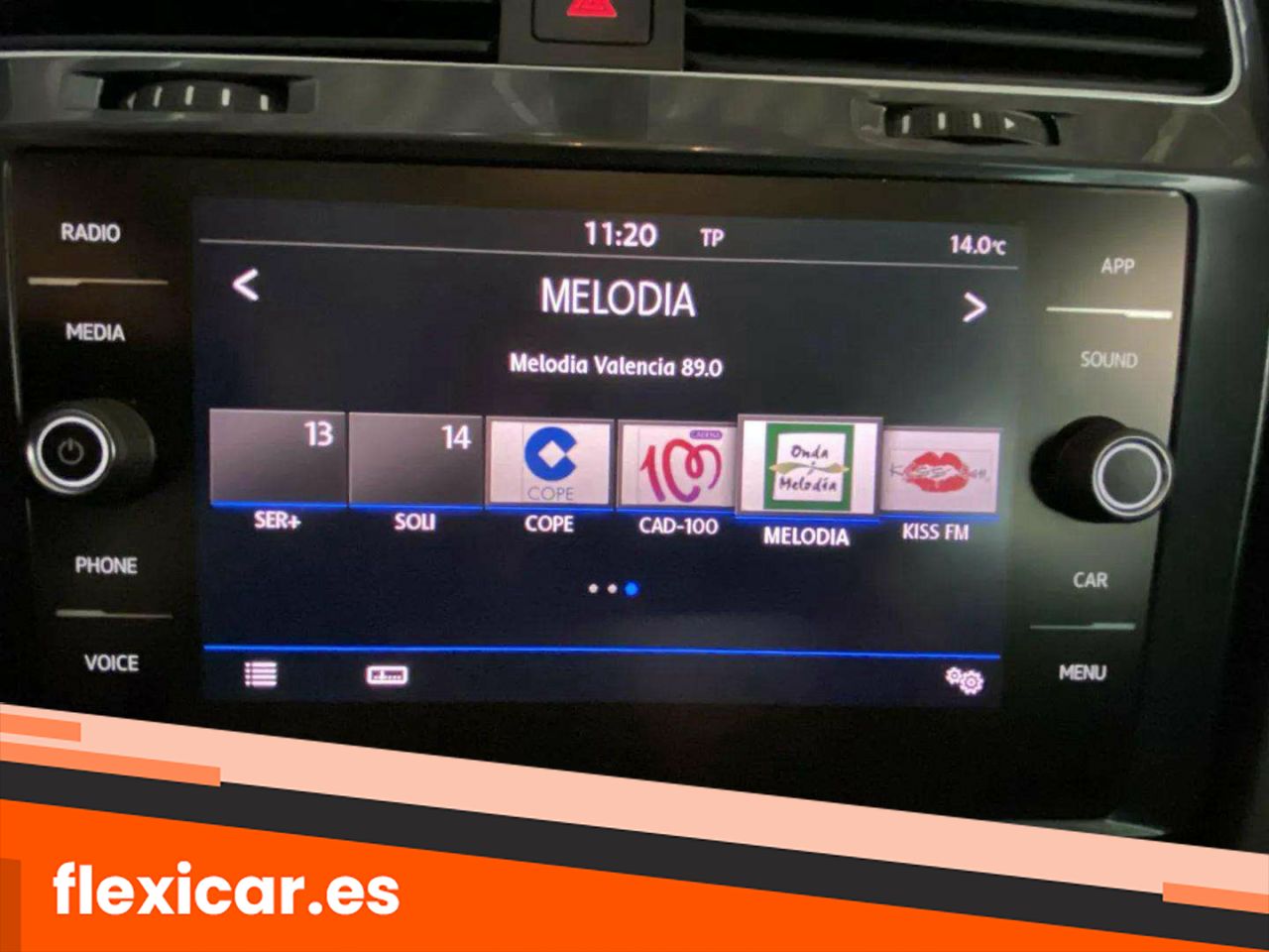 Foto Volkswagen Golf 32