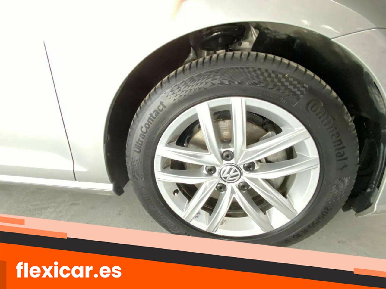 Foto Volkswagen Golf 33
