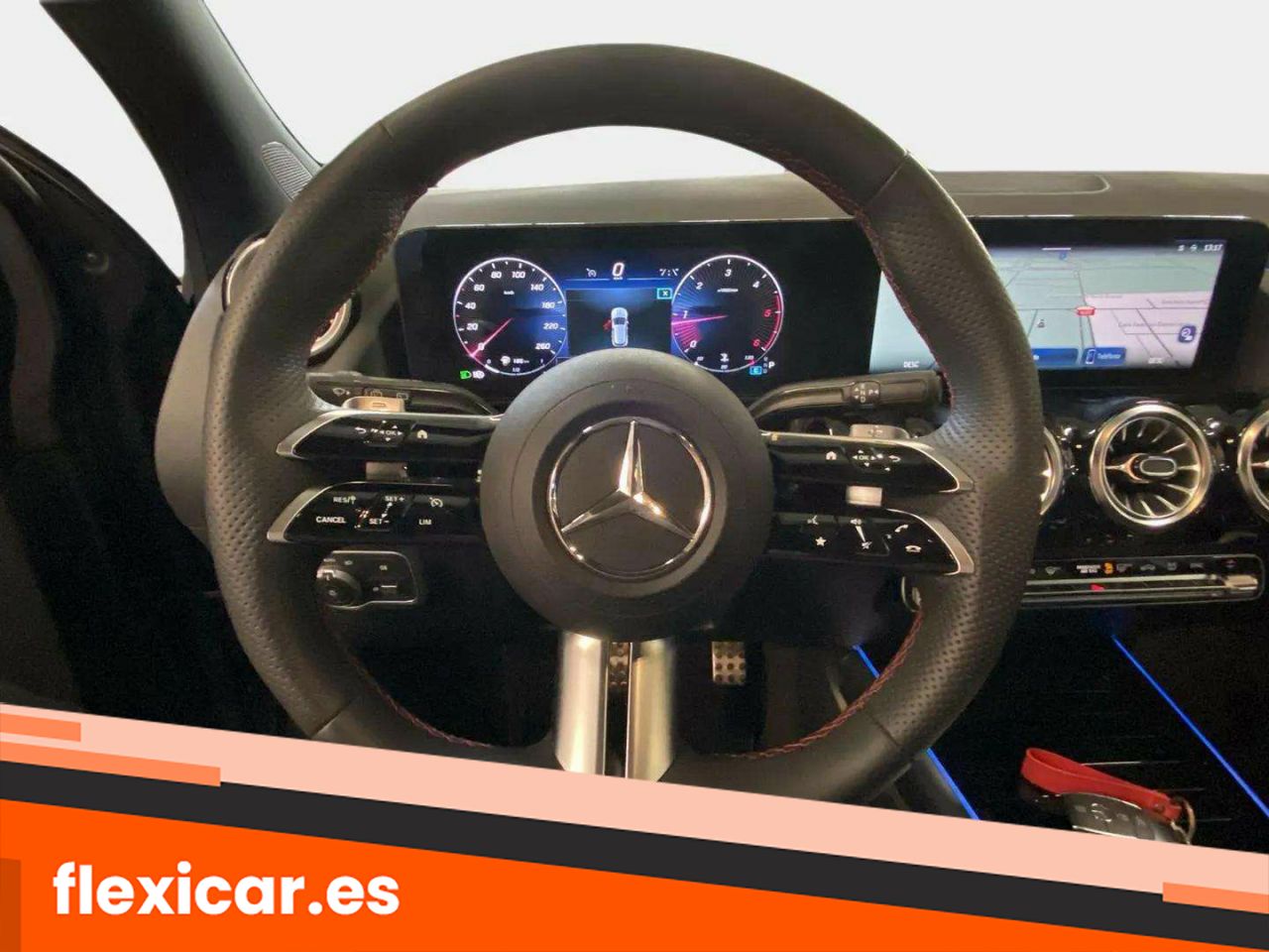 Foto Mercedes-Benz Clase GLA 12