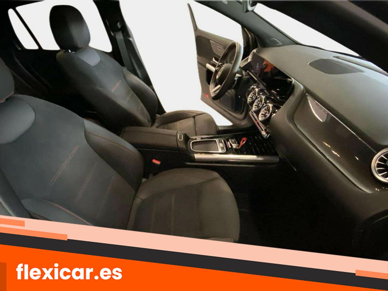Foto Mercedes-Benz Clase GLA 14