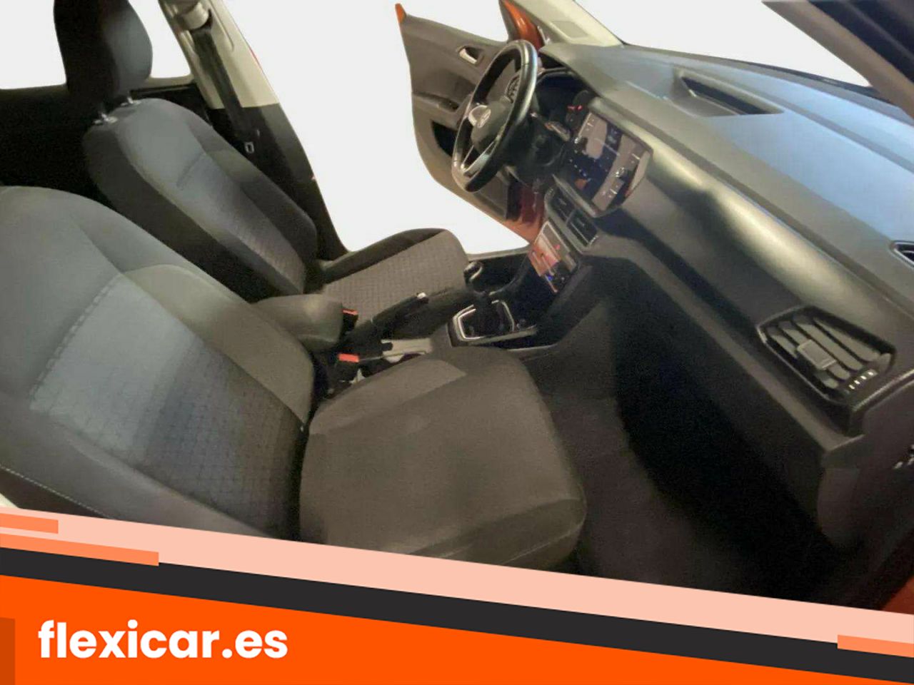 Foto Volkswagen T-Cross 16