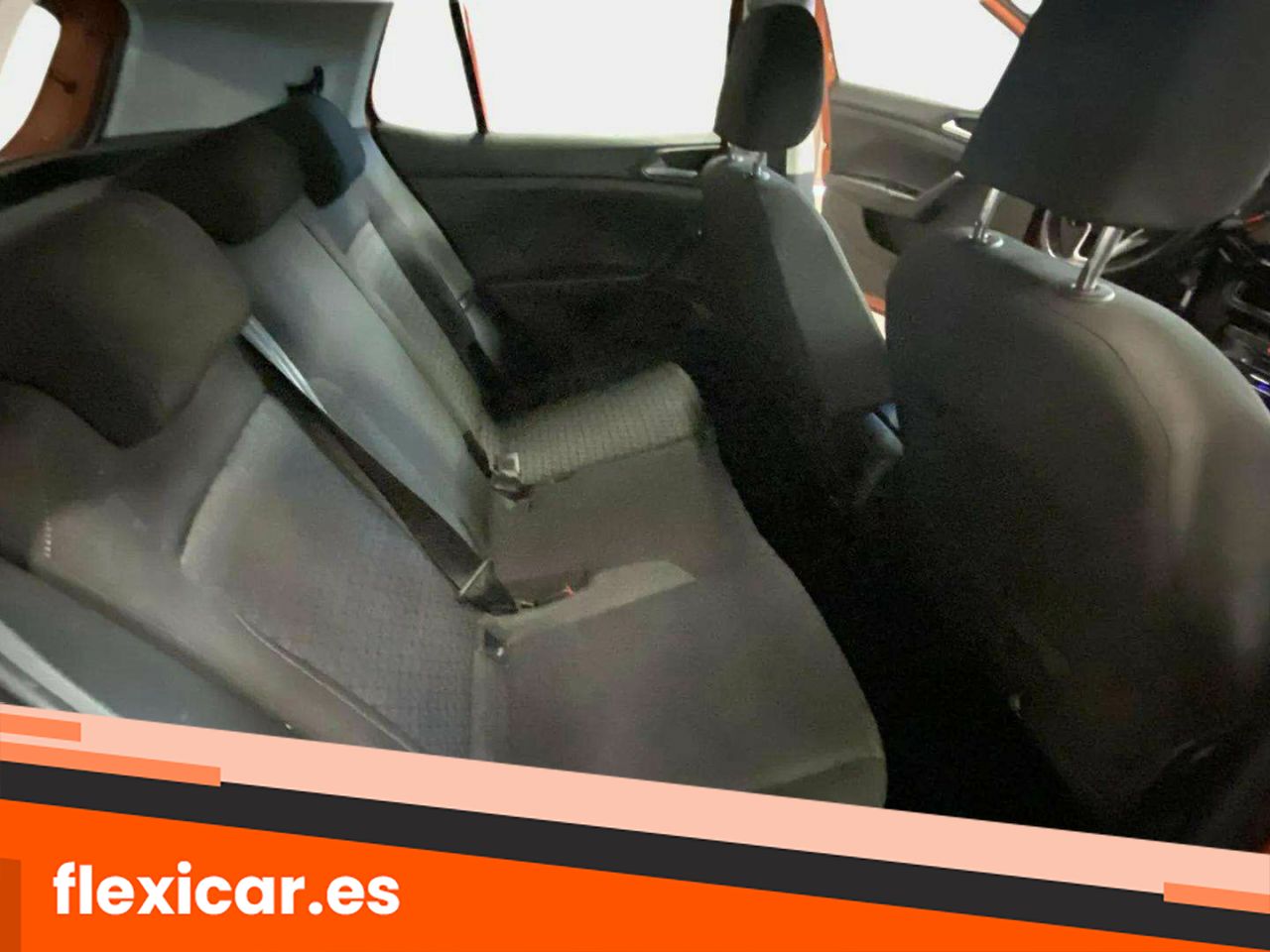 Foto Volkswagen T-Cross 17