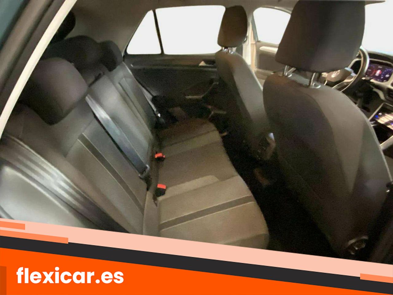 Foto Volkswagen T-Roc 16