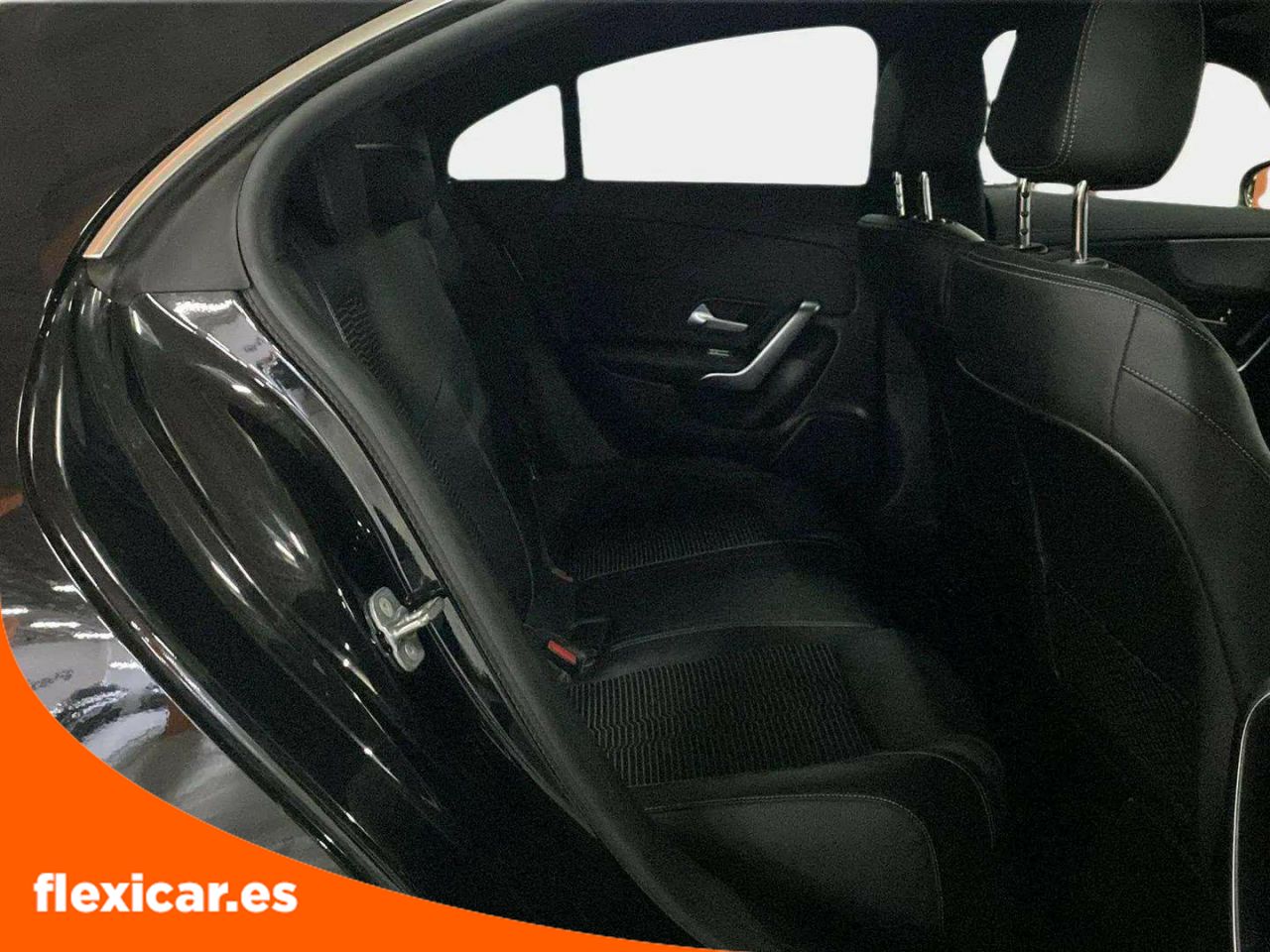 Foto Mercedes-Benz Clase CLA 28