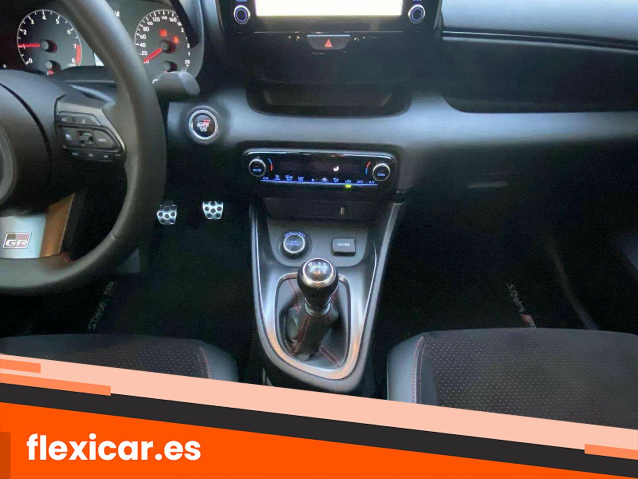 Foto Toyota Yaris 11