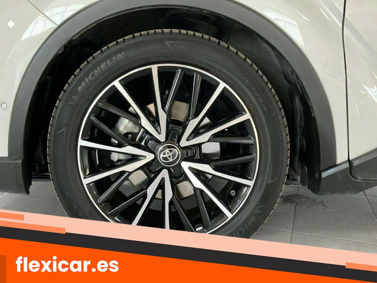 Foto Toyota C-HR 8