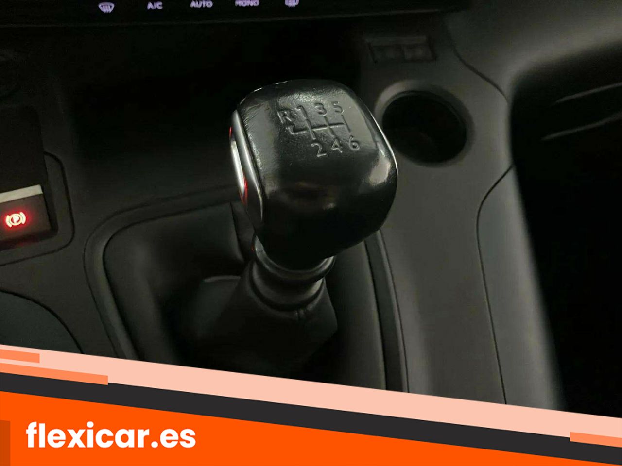 Foto Peugeot Rifter 18