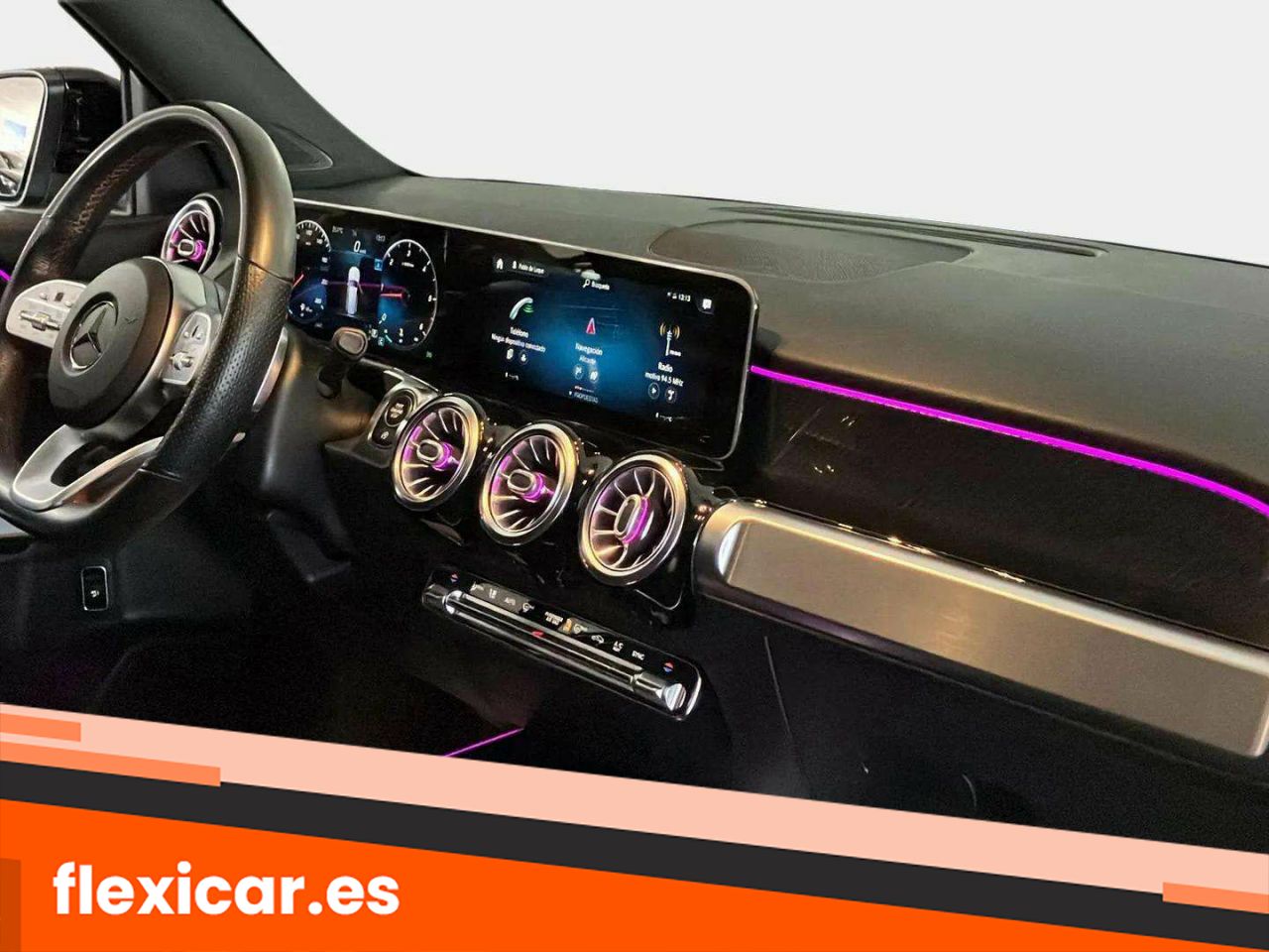 Foto Mercedes-Benz Clase GLB 10