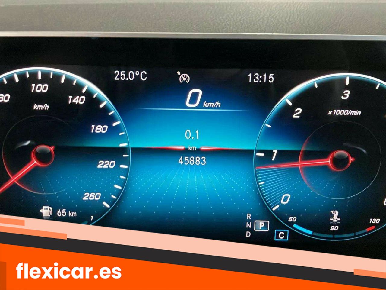 Foto Mercedes-Benz Clase GLB 13