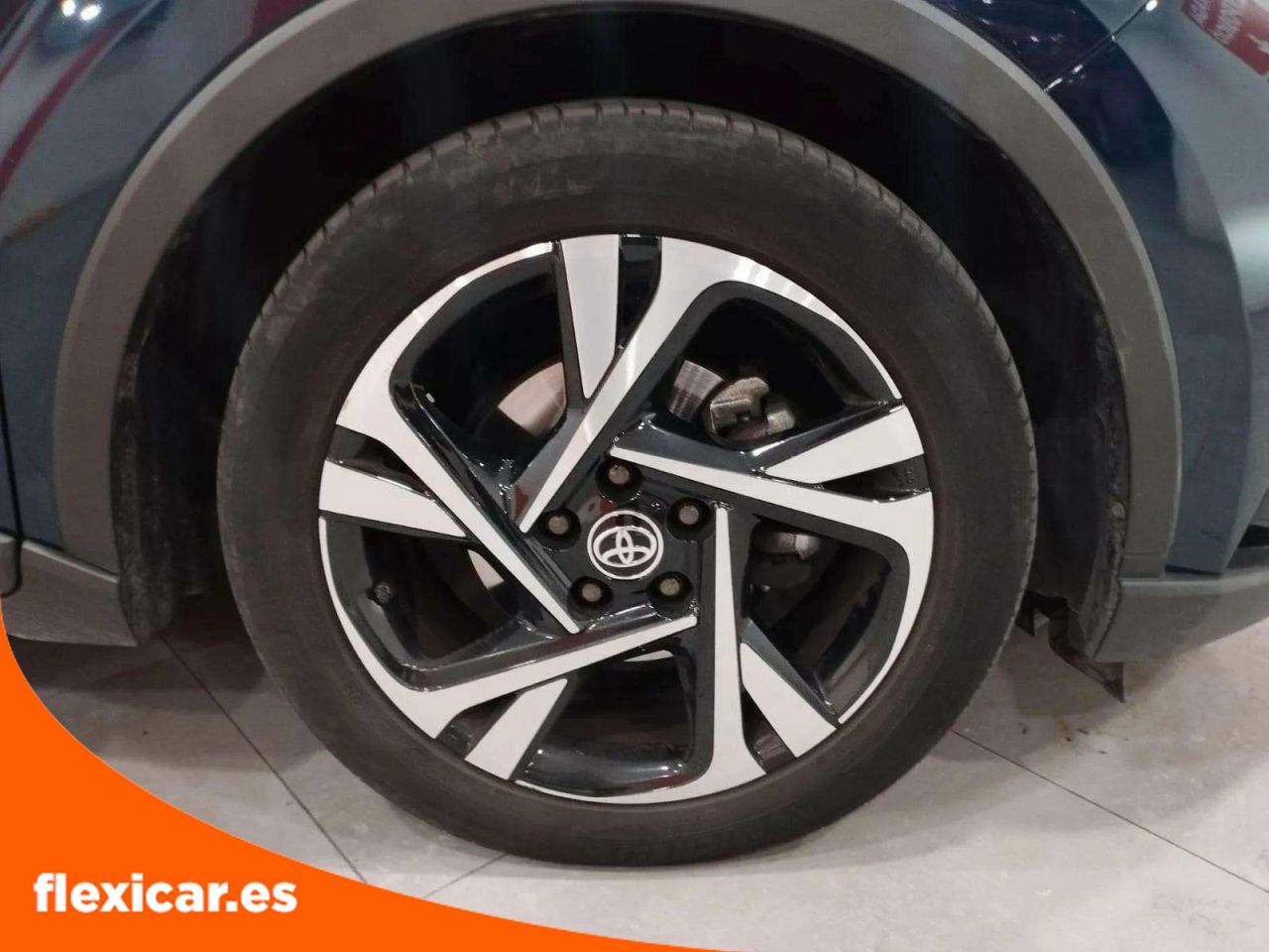 Foto Toyota C-HR 18