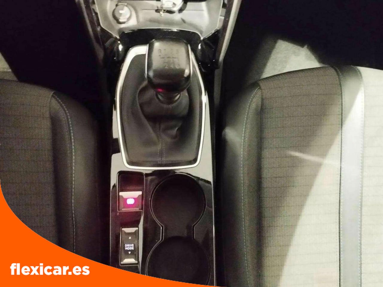 Foto Peugeot 208 29