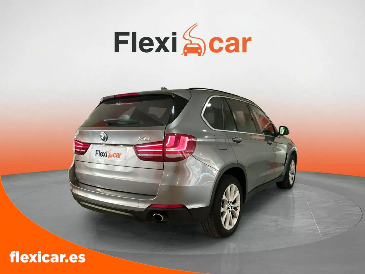 Foto BMW X5 8