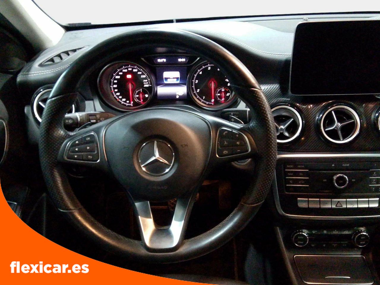 Foto Mercedes-Benz Clase GLA 8