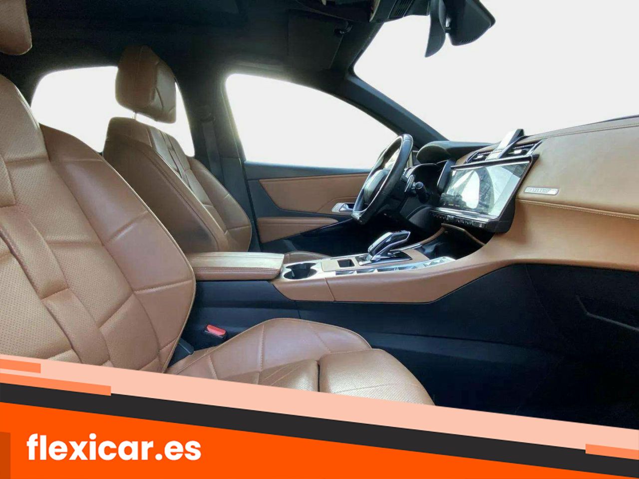 Foto DS Automobiles DS 7 13