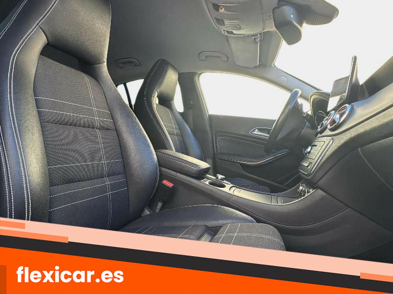 Foto Mercedes-Benz Clase CLA 18