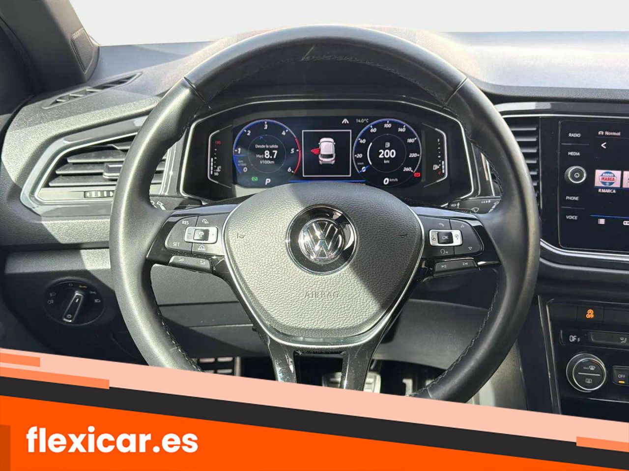 Foto Volkswagen T-Roc 13