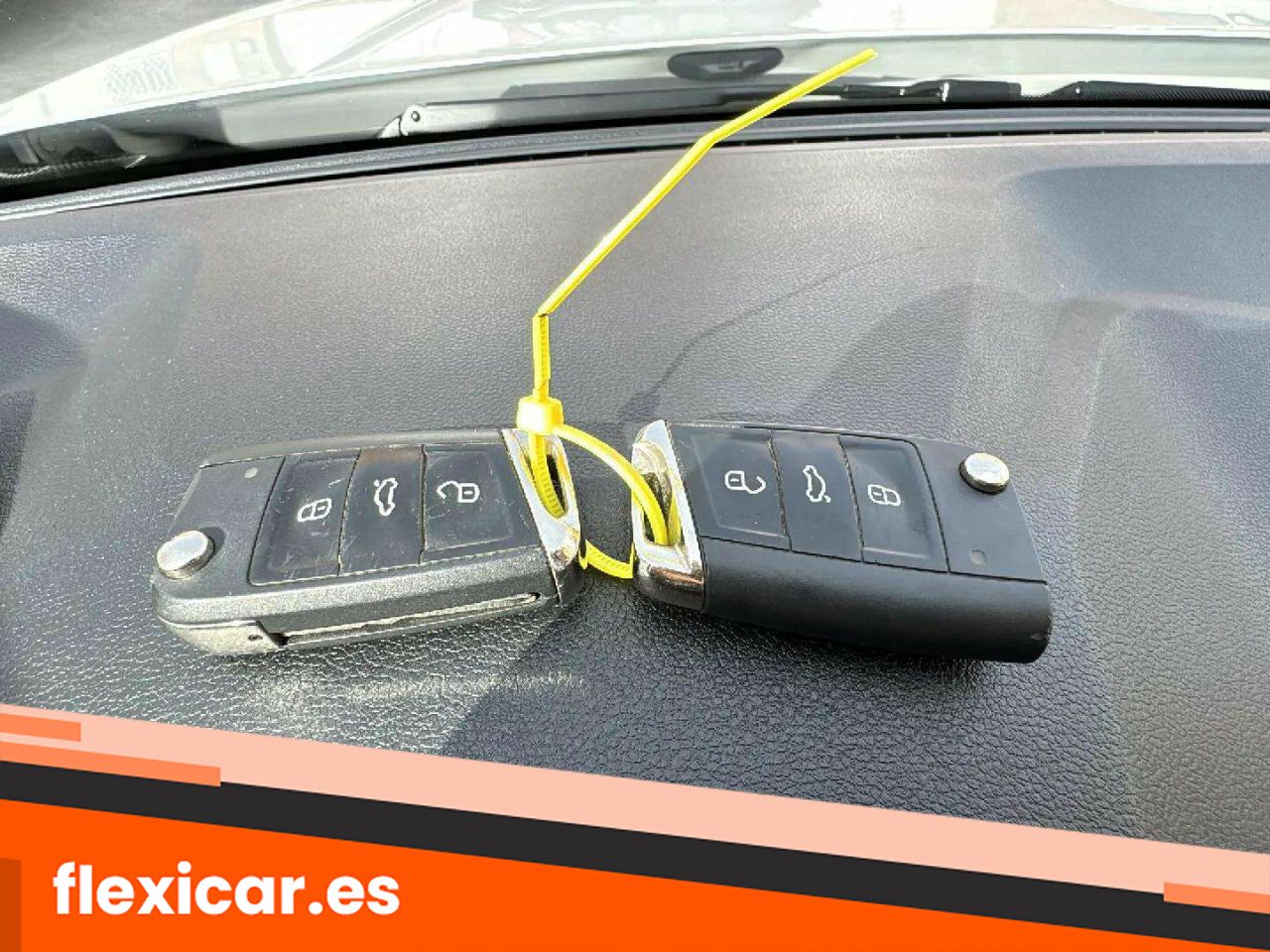 Foto Volkswagen T-Roc 17