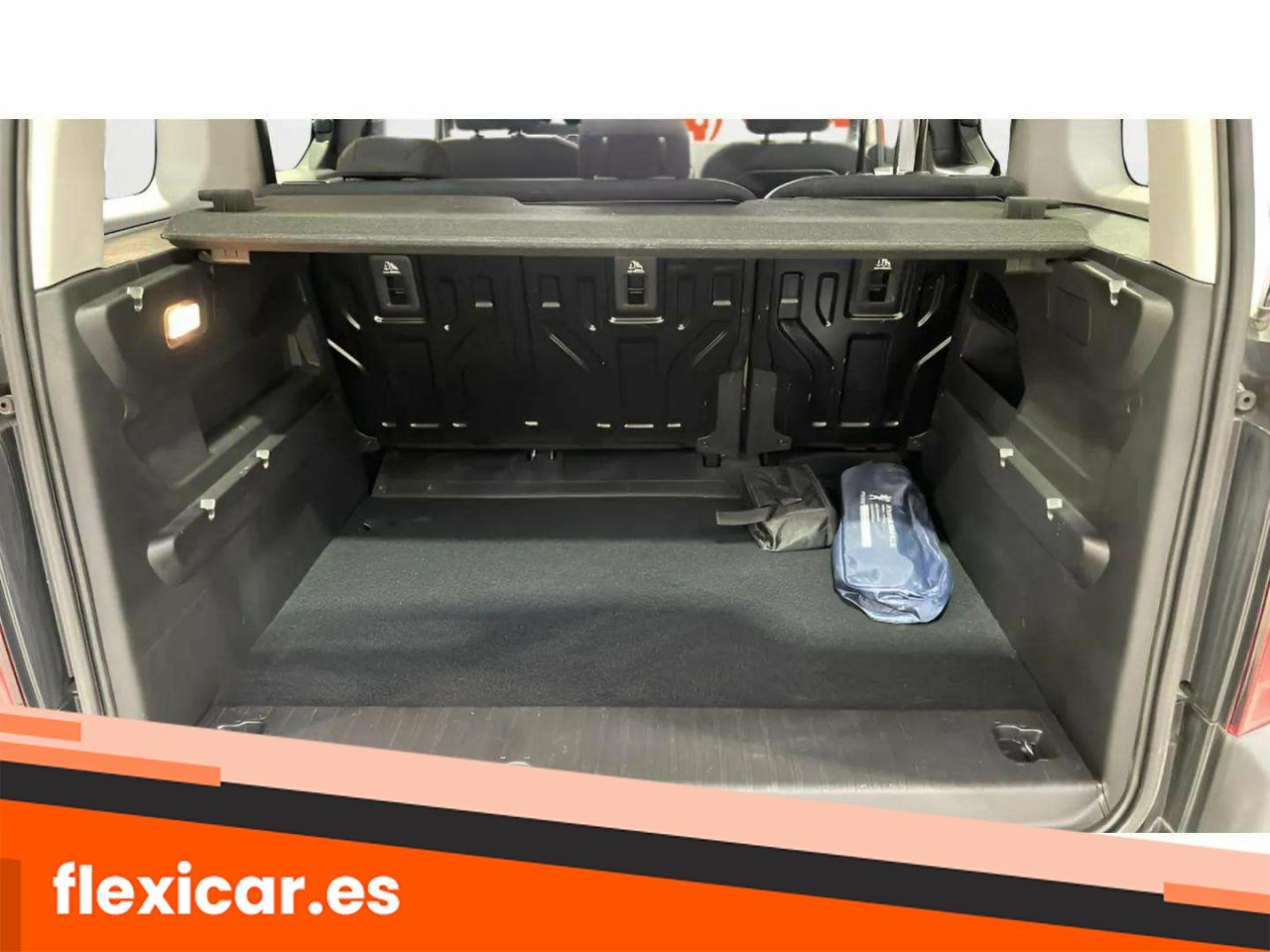 Foto Peugeot Rifter 11