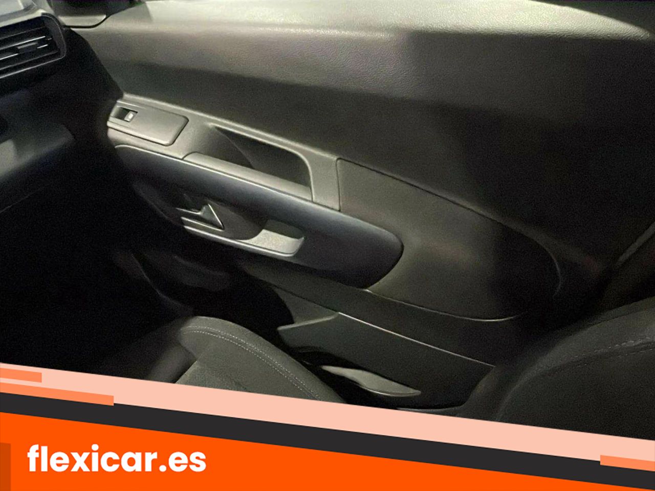 Foto Peugeot Rifter 12