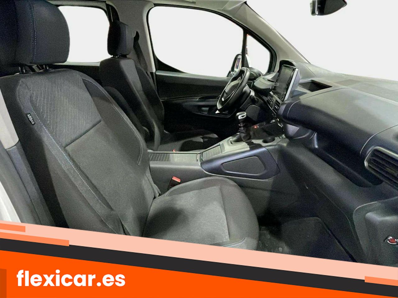 Foto Peugeot Rifter 13