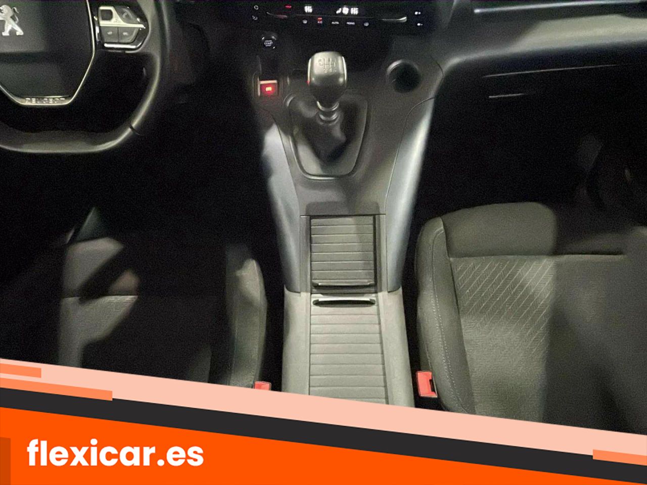 Foto Peugeot Rifter 23