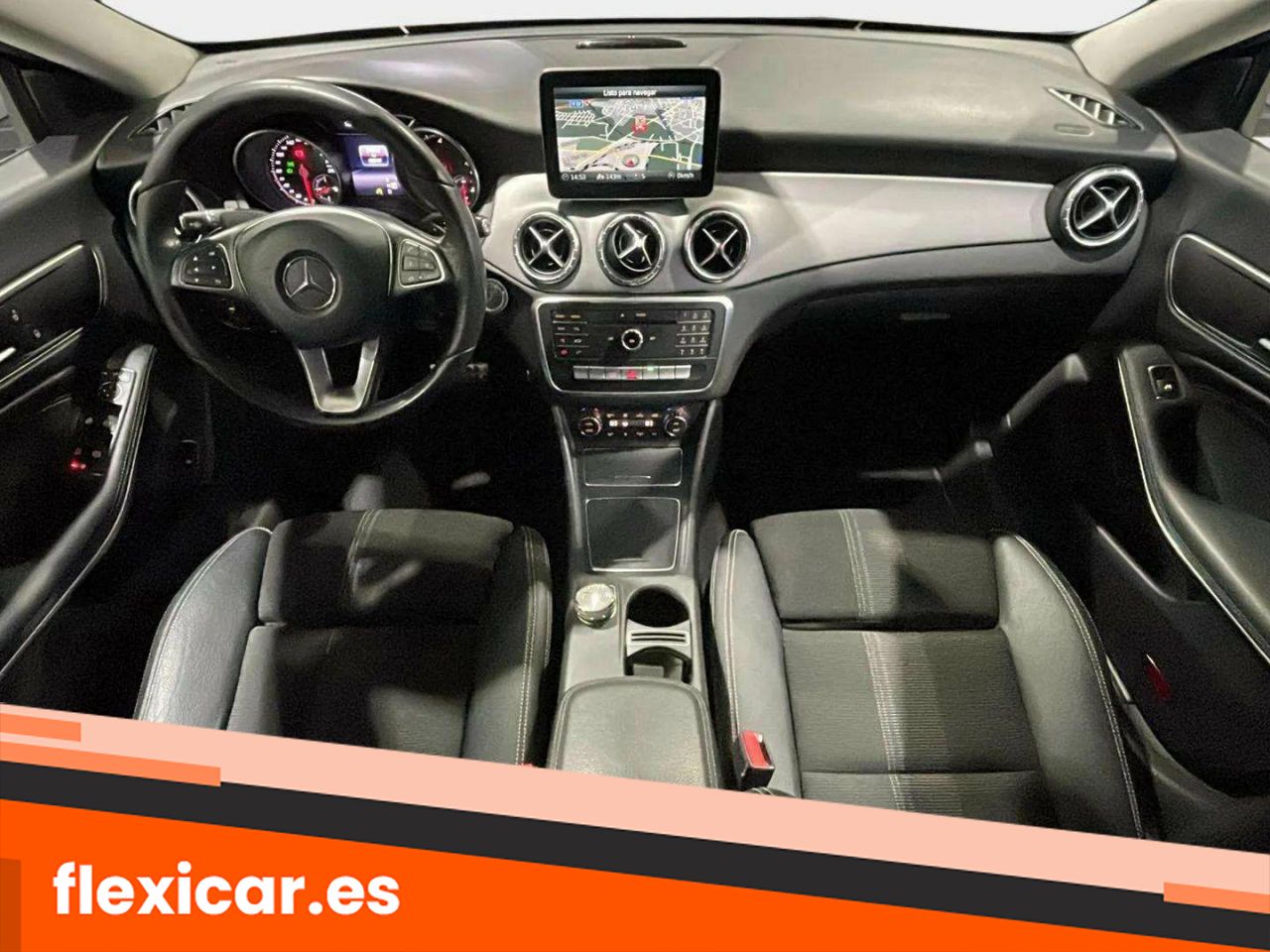 Foto Mercedes-Benz Clase CLA 16