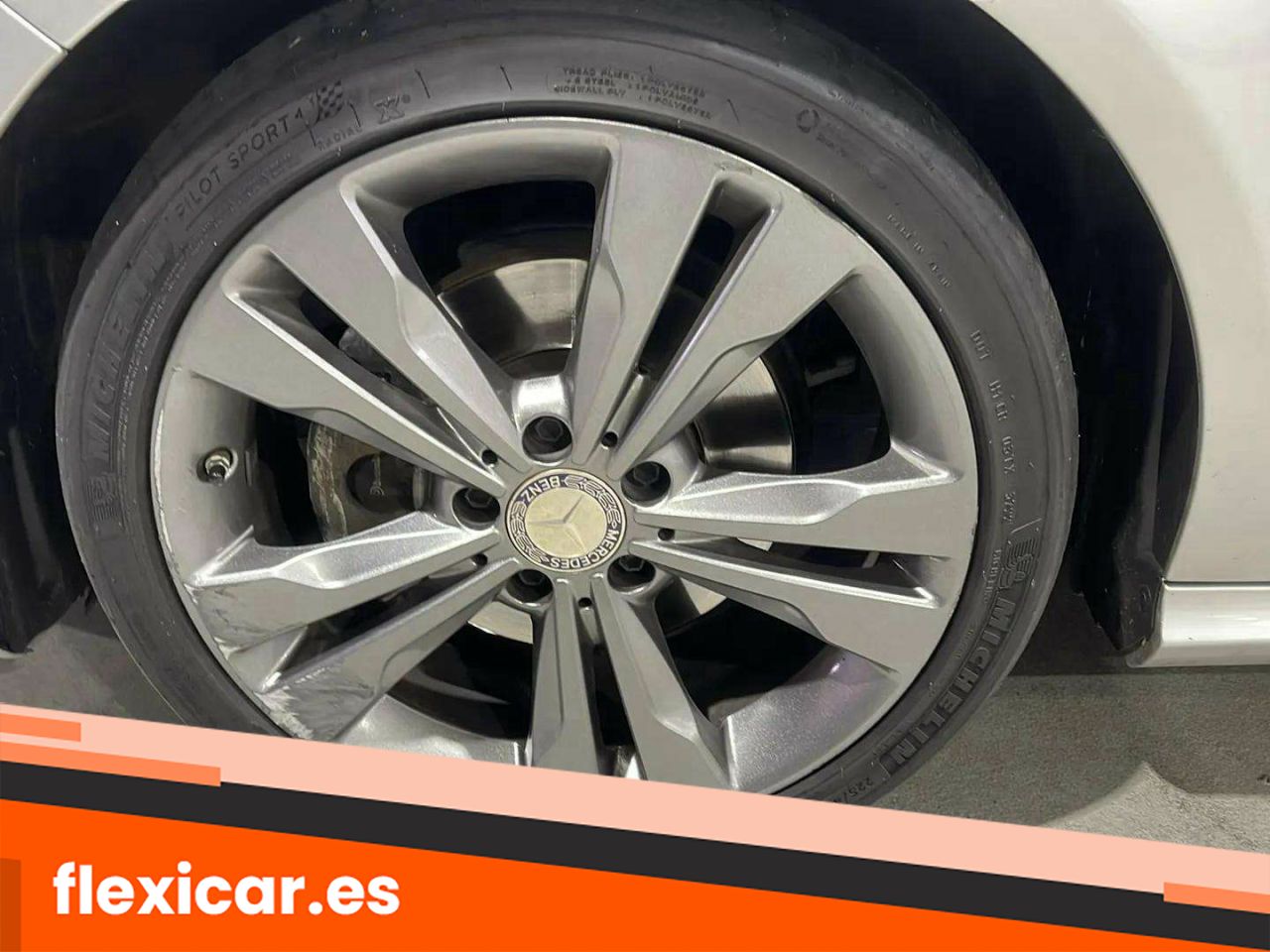 Foto Mercedes-Benz Clase CLA 24