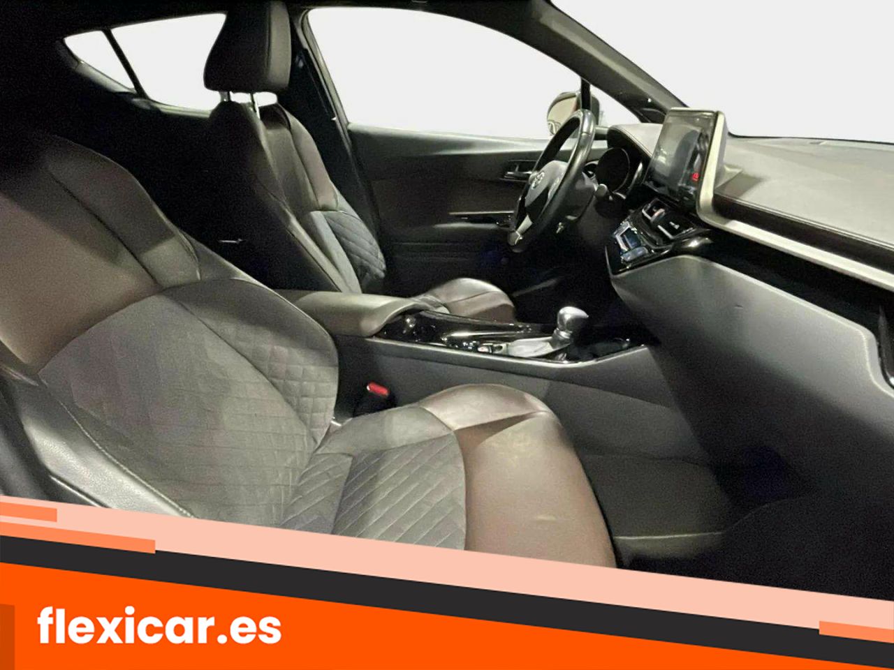 Foto Toyota C-HR 13