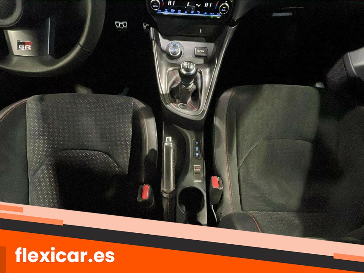Foto Toyota Yaris 12