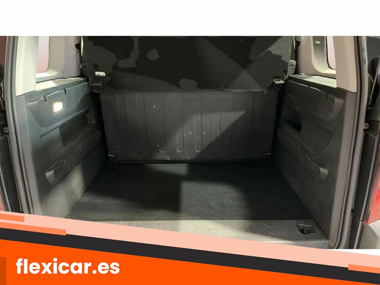 Foto Peugeot Rifter 8