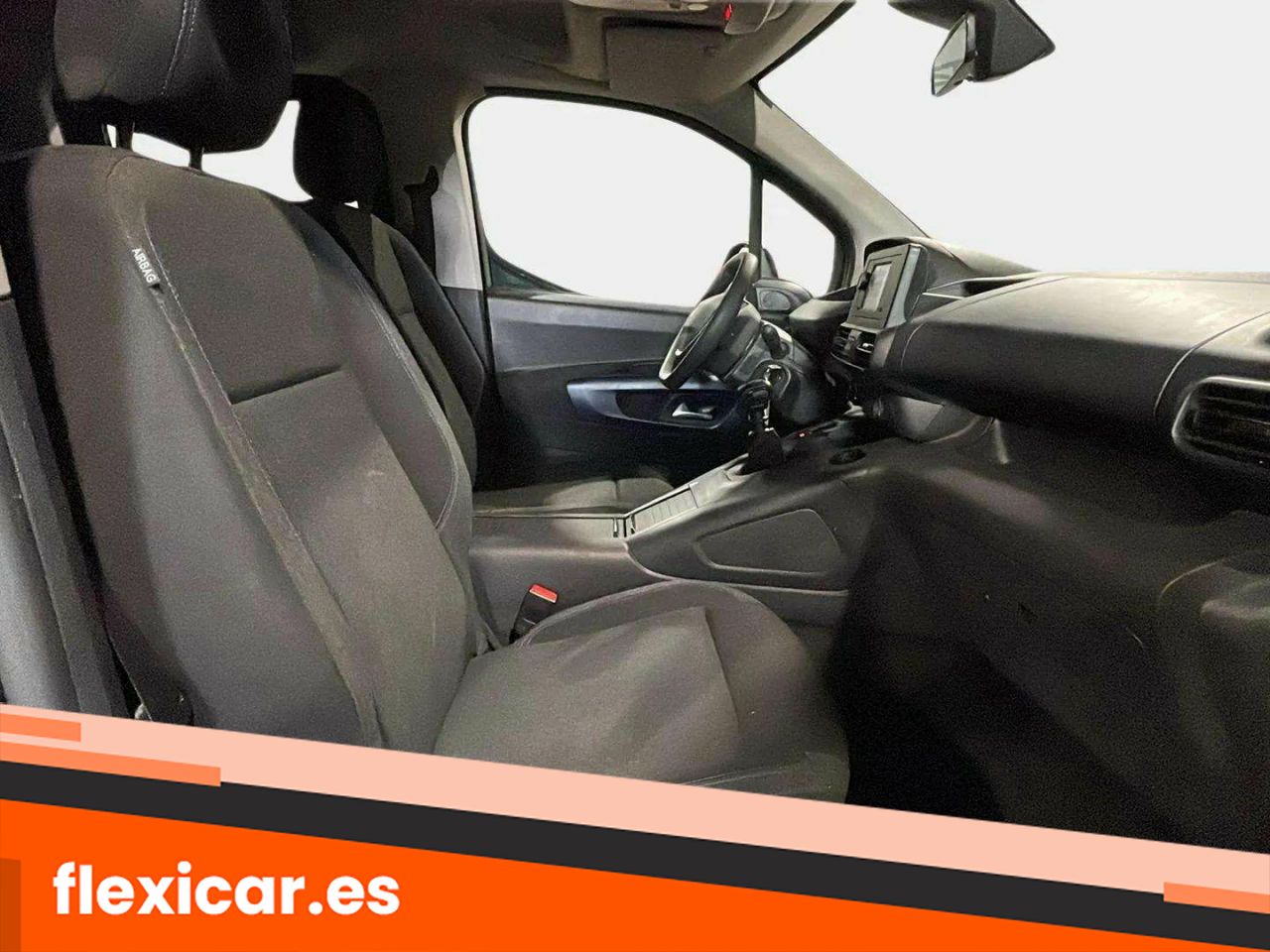 Foto Peugeot Rifter 10