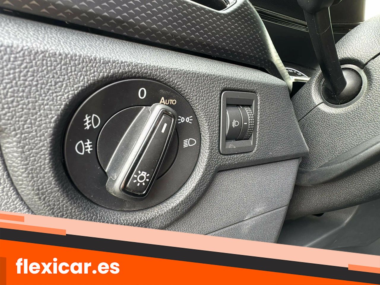 Foto Volkswagen T-Cross 25