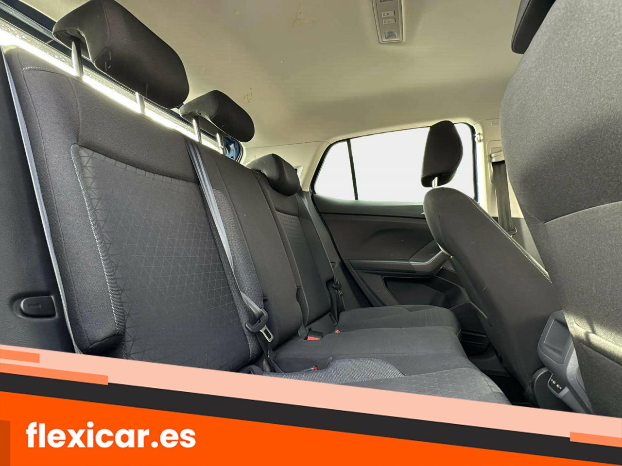 Foto Volkswagen T-Cross 26