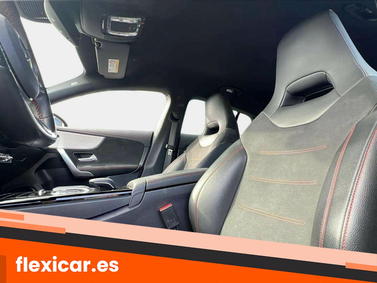 Foto Mercedes-Benz Clase CLA 11