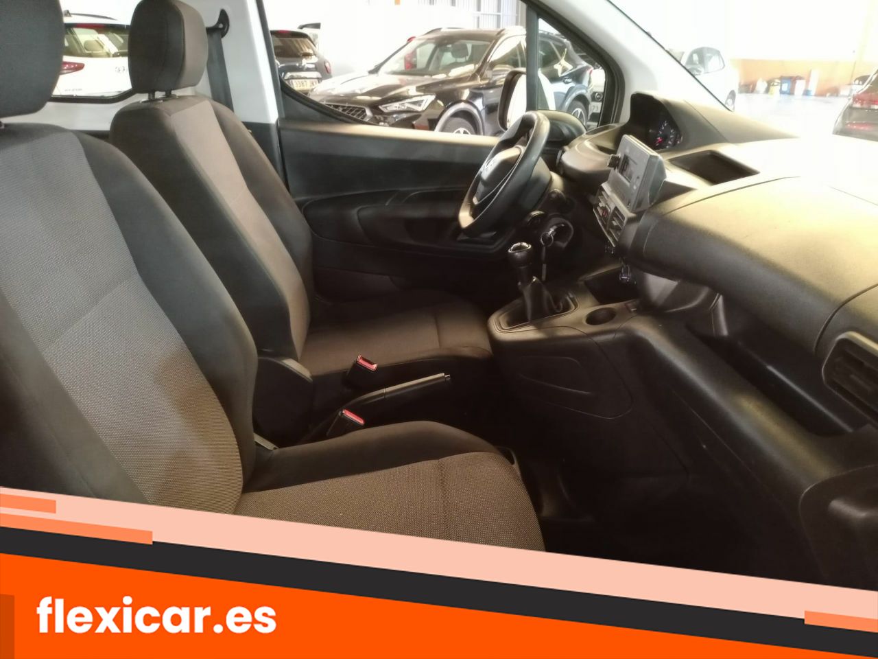 Foto Peugeot Rifter 7