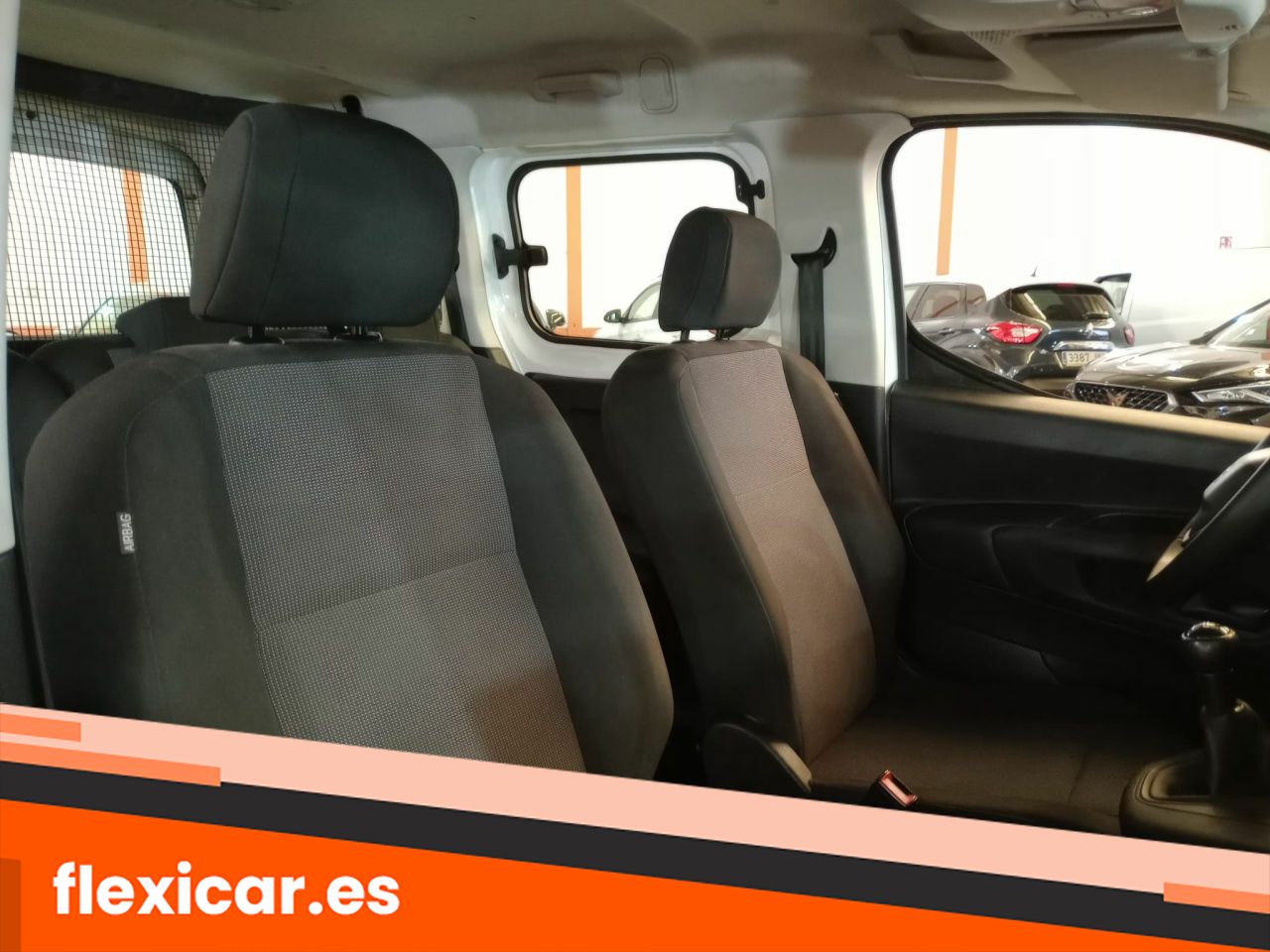 Foto Peugeot Rifter 10