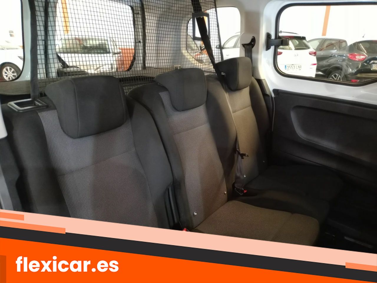 Foto Peugeot Rifter 12