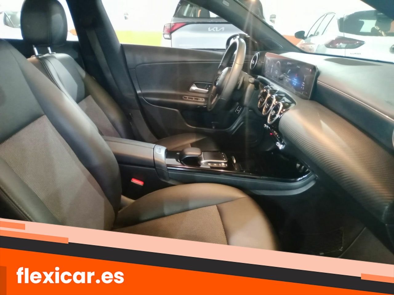 Foto Mercedes-Benz Clase CLA 16