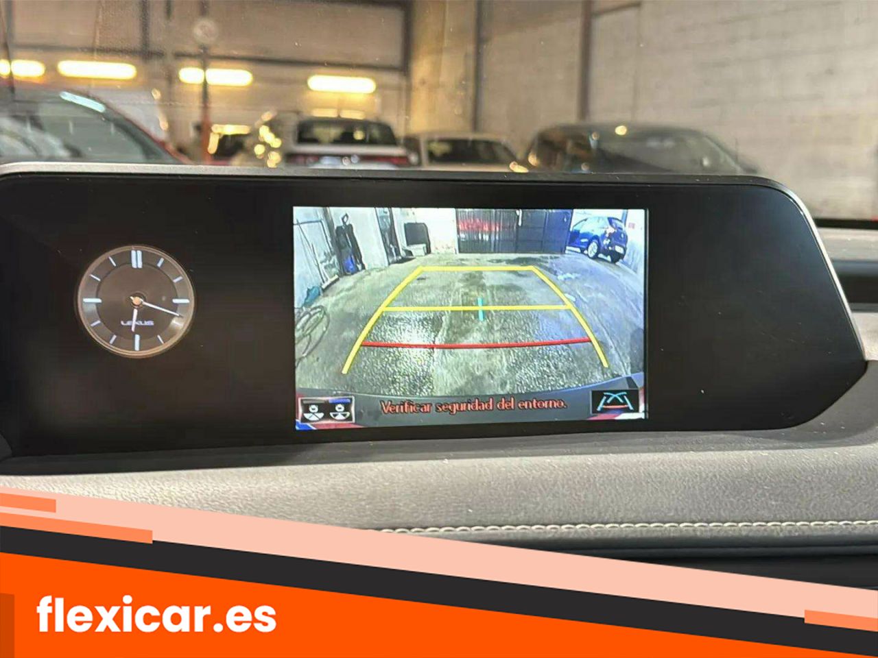 Foto Lexus UX 17