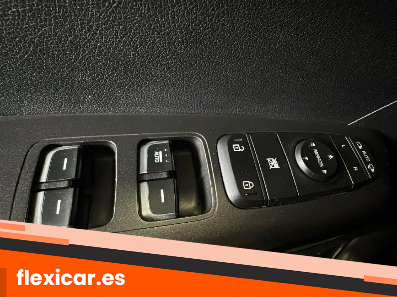 Foto Kia Sportage 25