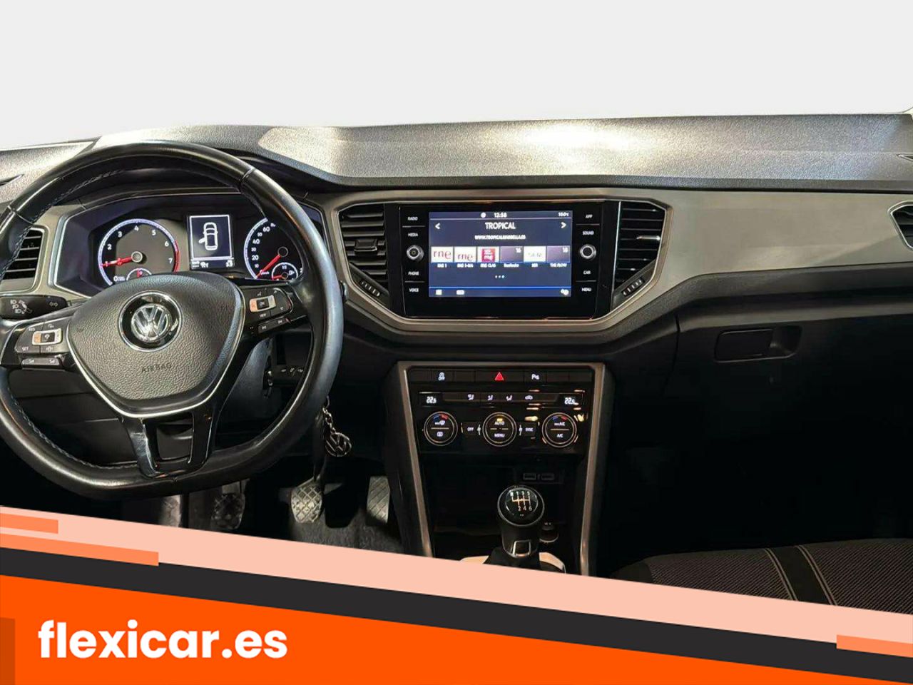 Foto Volkswagen T-Roc 10