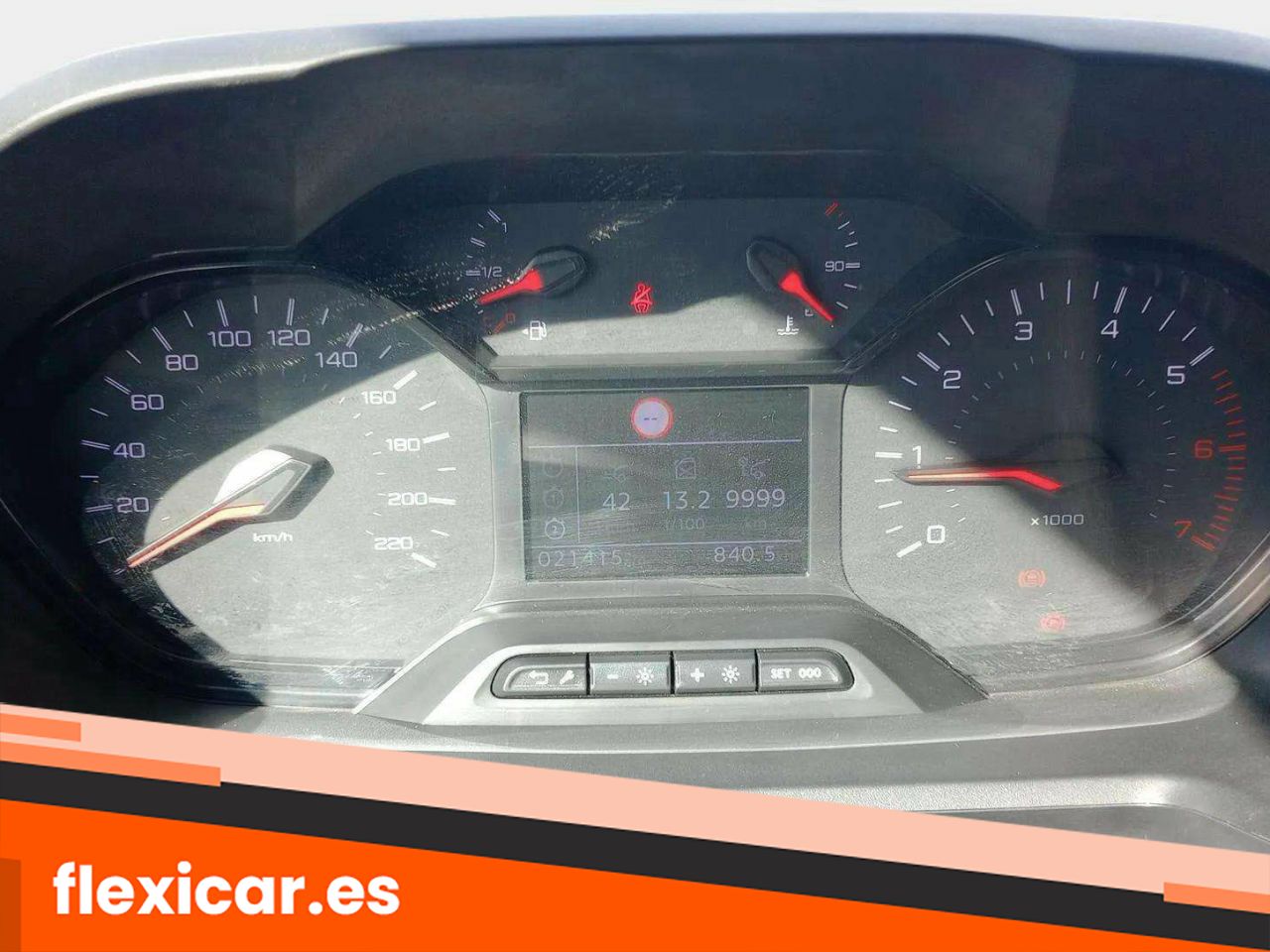 Foto Peugeot Rifter 14