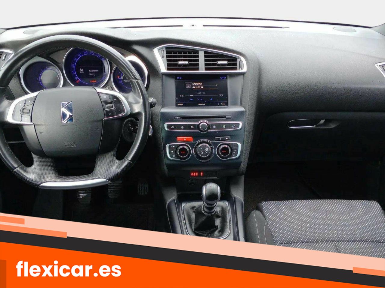 Foto DS Automobiles DS 4 11