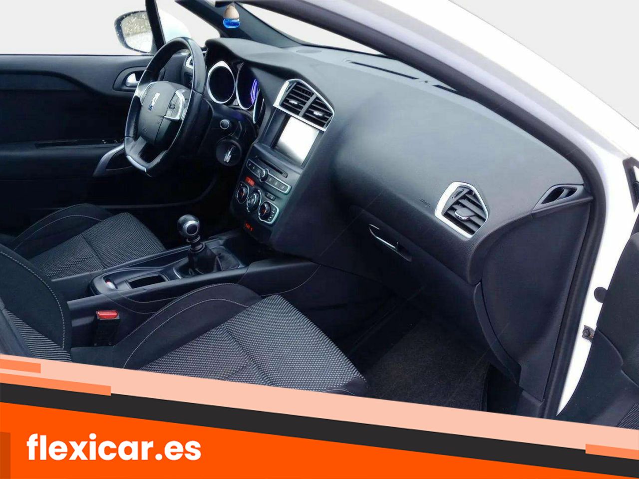 Foto DS Automobiles DS 4 15