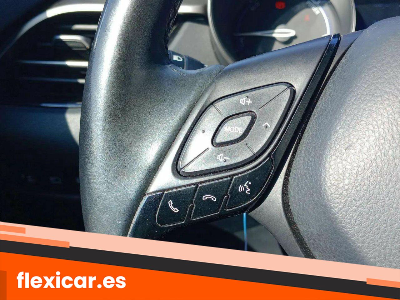 Foto Toyota C-HR 13
