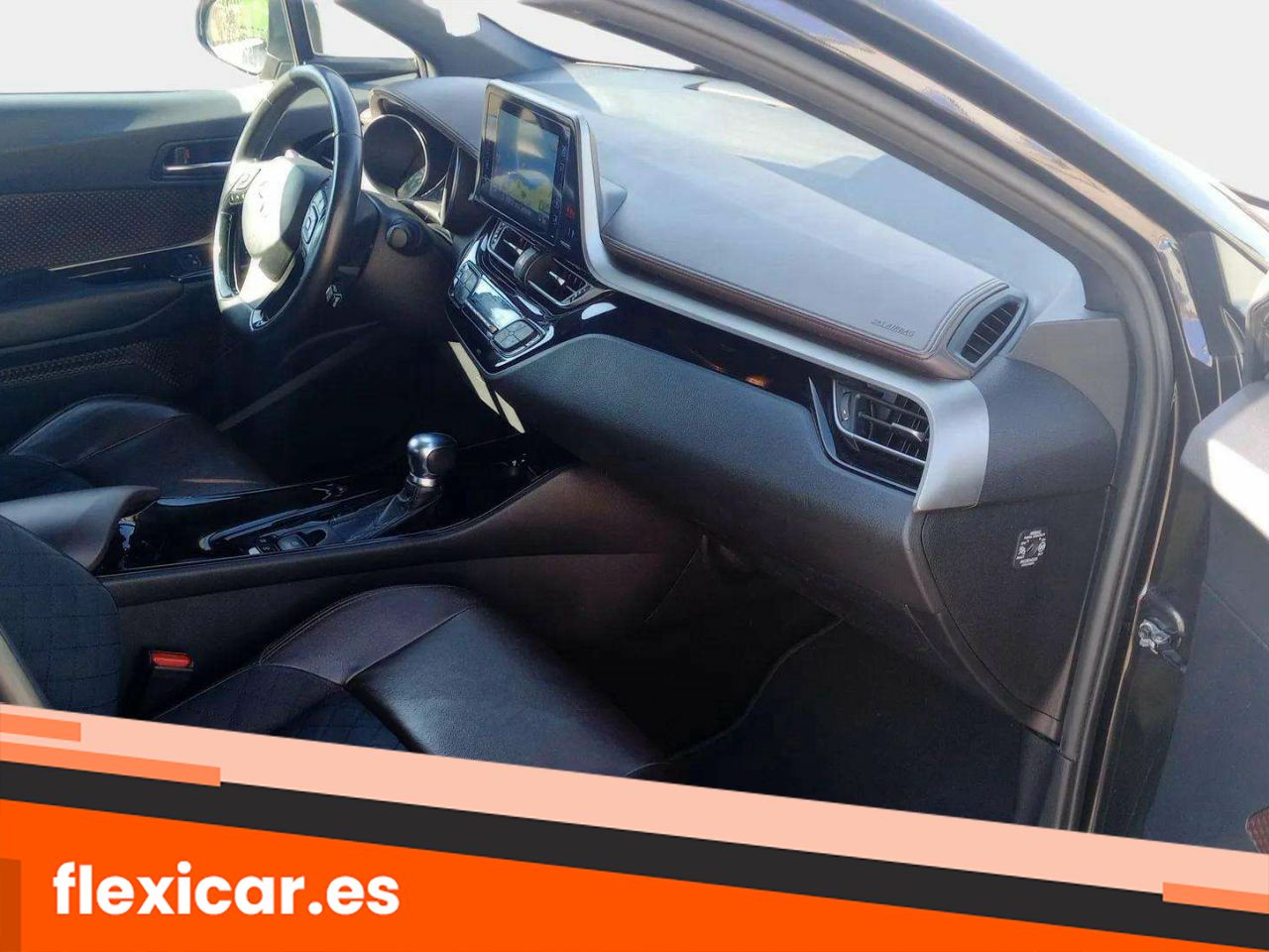 Foto Toyota C-HR 17