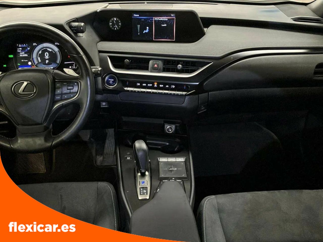 Foto Lexus UX 9