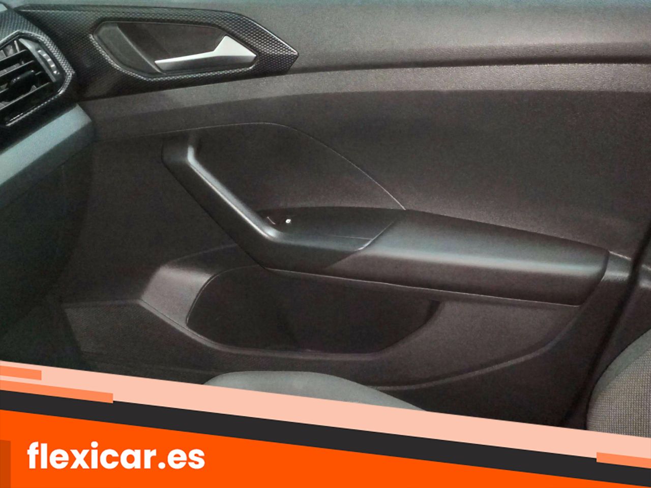 Foto Volkswagen T-Cross 12