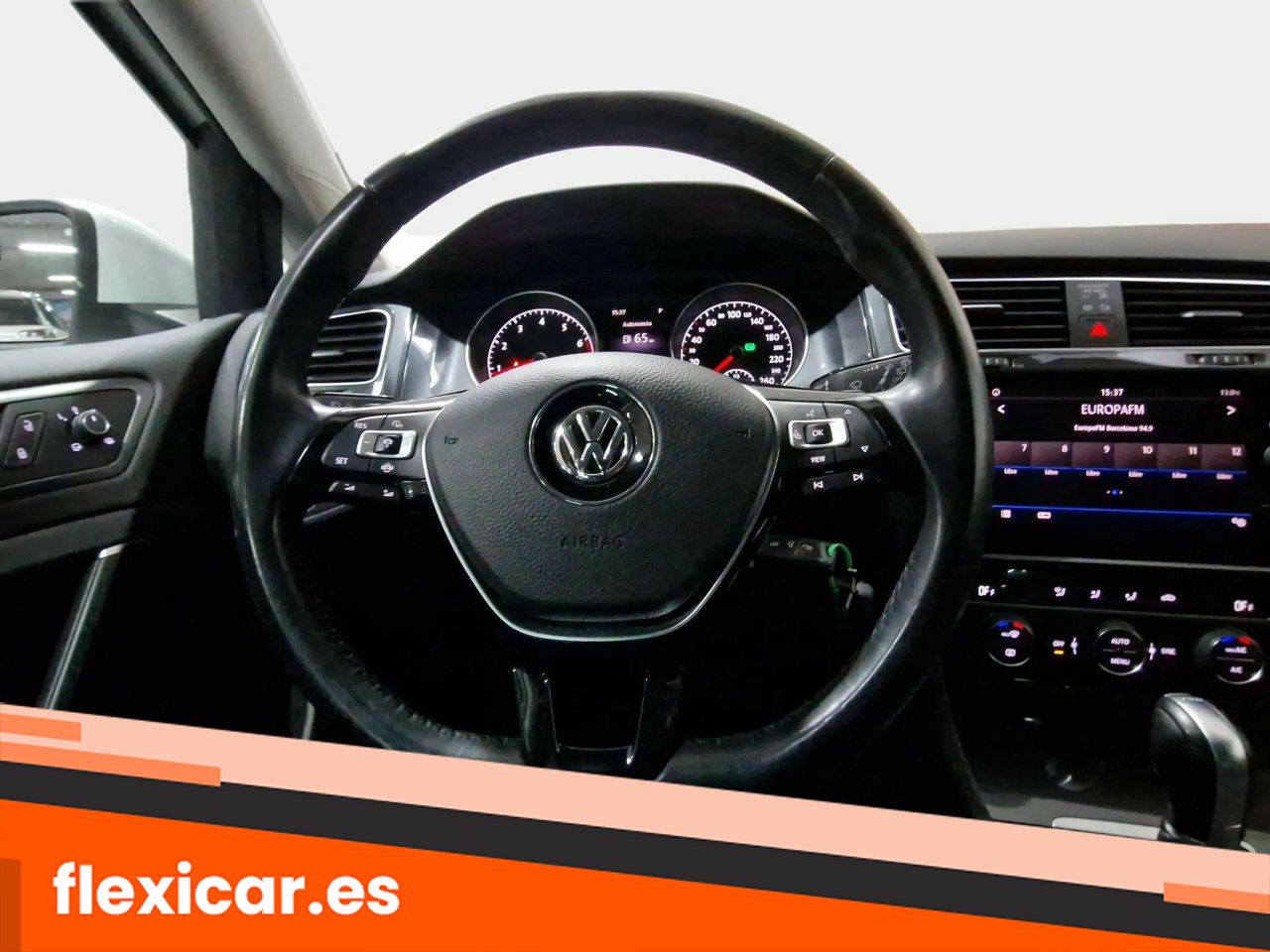 Foto Volkswagen Golf 25