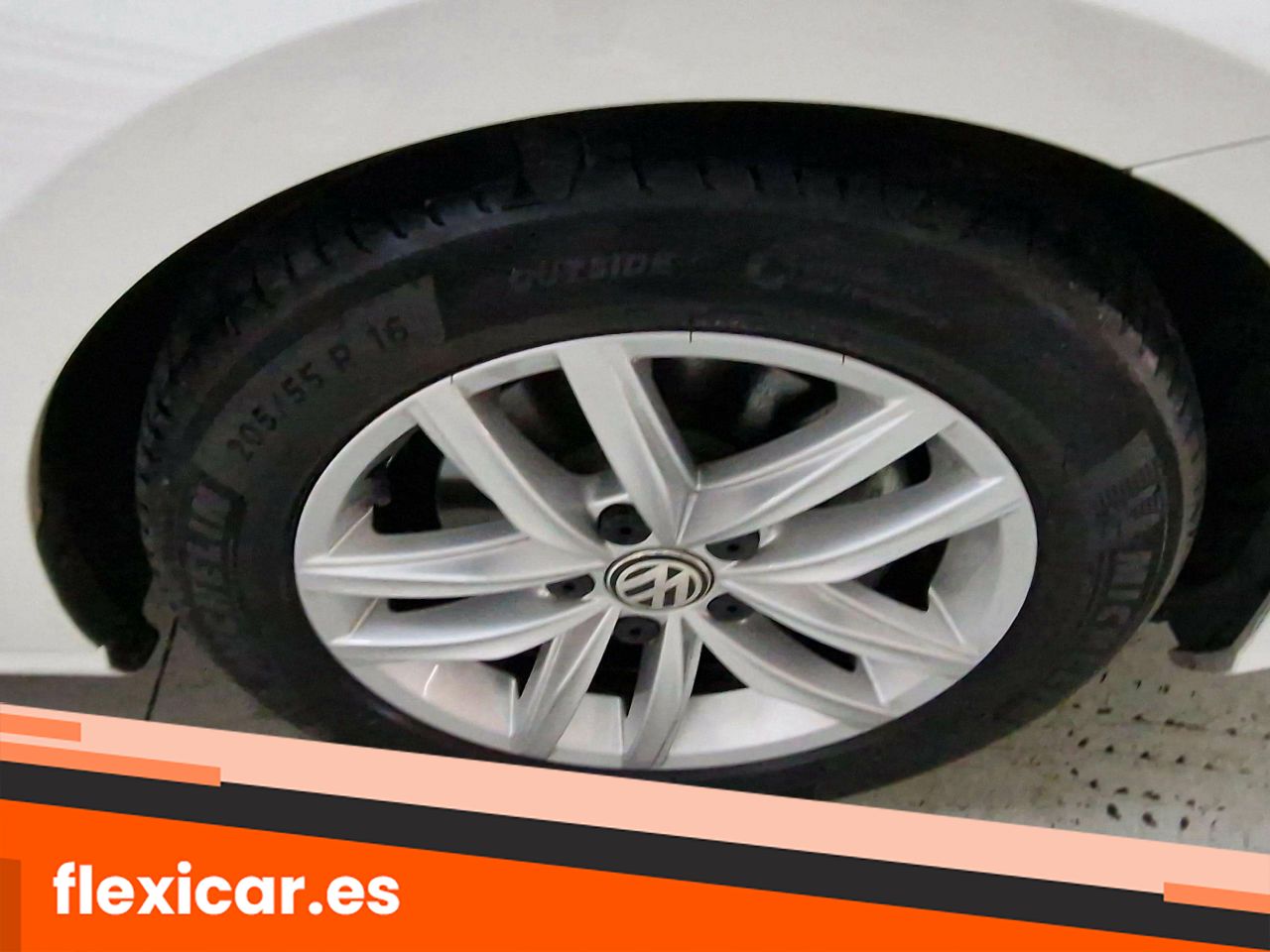 Foto Volkswagen Golf 26